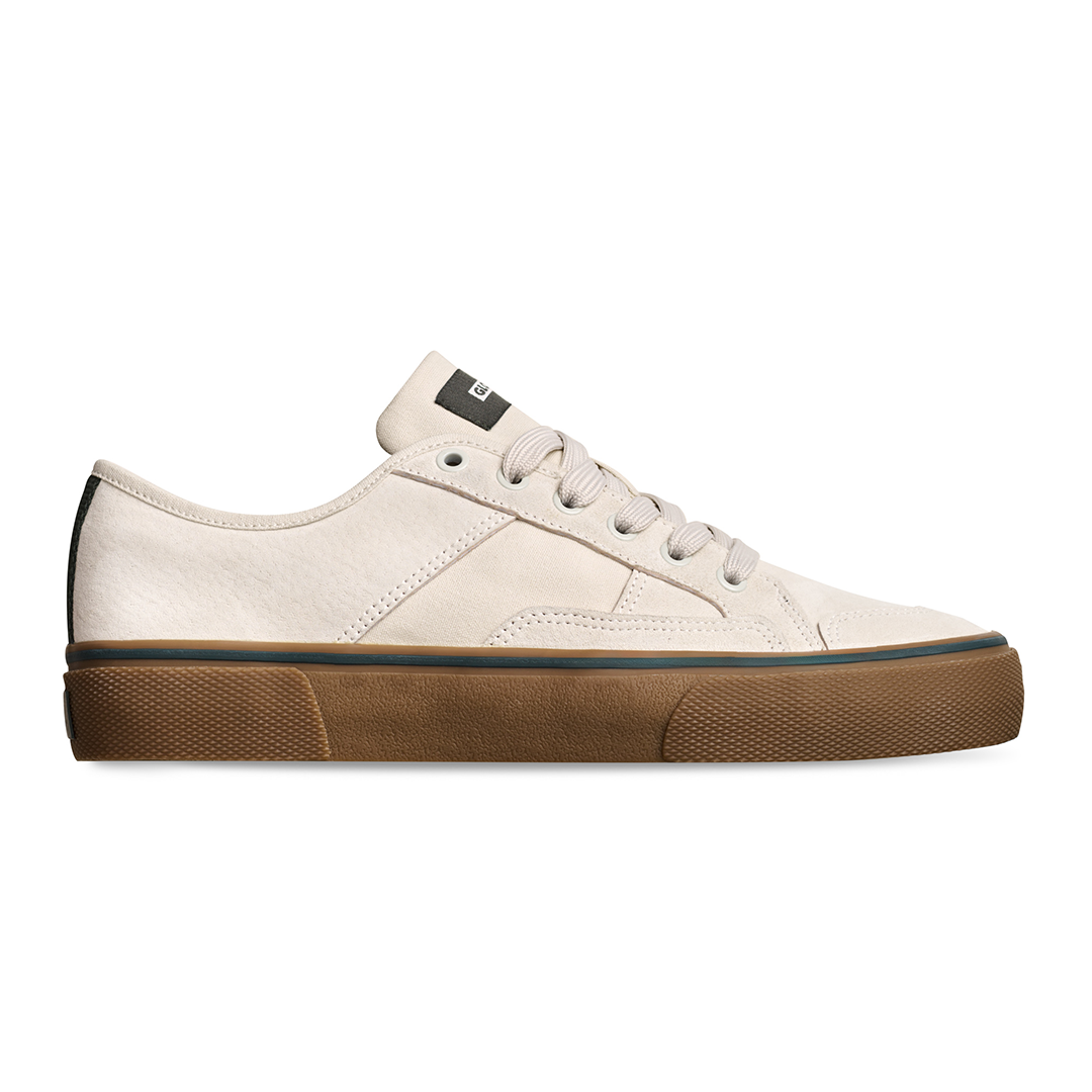 Globe Surplus White/Gum